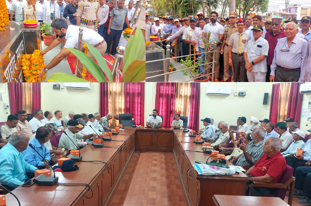 On Kargil Vijay Diwas, Una residents salute the immortal martyrs.